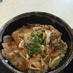 四季音 - バク肉丼600円