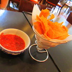 Oyamel Cocina Mexicana - つきだしのトルティーヤチップとサルサ