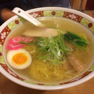 旨みたっぷり透明スープ 北海道の塩ラーメンまとめ 8選 食べログまとめ