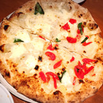 PIZZERIA & BAR RICCO - ピザは、ハーフandハーフで。