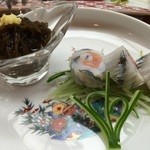 藤紀 - 青森産もずく酢とサヨリの甘酢生姜巻き