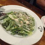 にんにくや - のっけのサラダから既ににんにくフレーバー。