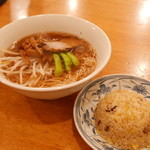 香湯ラーメン ちょろり - ラーメン＆半チャーハン