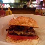スモーキーネギチャーシューバーガー（仮）