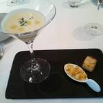 ル・ジュー・ドゥ・ラシエット  - トウモロコシの冷製スープ、グリエ、ケークサレ