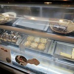 キッキリキ - ショーケースの様子。