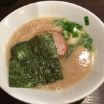 らーめん専門店 小川 - ラーメン チャーシューはバラ