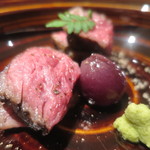 座屋 - 徳島の牛(腕肉)を使用したステーキ