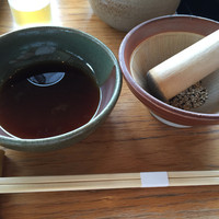 銀座しゃぶ通 マロニエゲート店 - ポン酢とゴマ