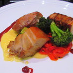 701 - 料理写真:仔豚料理３種盛り合わせ