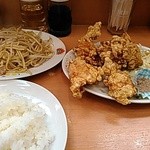 珉珉 - ③平成27年9月下旬　唐揚げ定食650円