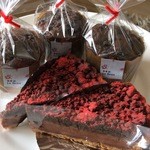 焼き菓子 ルルー - チョコのマフィンと甘酸っぱいチョコのクリームチーズタルト