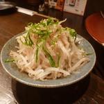鶏料理ひとりひとり - もやしサラダ・・お代わり自由