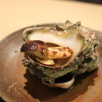 青草窠 - 強肴：岩手産松茸とさざえ