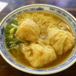 沾仔記 - 料理写真:ワンタン麺　27H$（約419円）