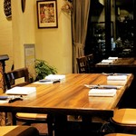 トラットリアビコローレヨコハマ - 内観