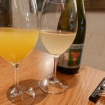 ラ・ボンヌターブル - 【スパークリングワインと甘夏のジュースで乾杯！】2015/9