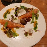 ラ・ボンヌターブル - 【サーモンのミキュイ、バナーナッツのピュレ】♫2015/9