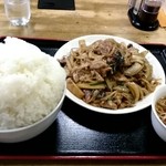 徳萬殿　ウーシャンロウ定食（大ライス）