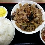 徳萬殿　ウーシャンロウ定食（大ライス）