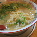 恵比朱 - 今回のポスト年輩お隣男性、カタ麺ネギ増し注文