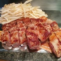 ステーキハウス響 - サービスランチBのお肉250g