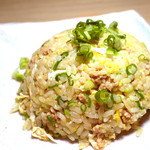 Japanese-style fried rice with minced chicken
