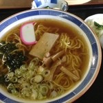 銅谷食堂 - 中華そば 450円