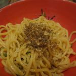 麺屋政宗 - その後はカラアブラと合わせて運ばれてきました調味料を入れ