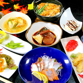 The course meals are kaiseki style with one plate for each person ◎ No need to share the hot pot ♪