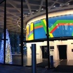 O Bar and Dining - ビルの入り口