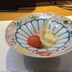 美味いもん屋 わ多なべ - お通し（甘海老・ミニトマト・エシャロットの味噌マヨネーズ）