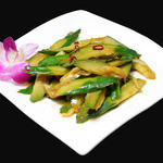 Lightly stir-fried cucumber