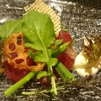 ahill ginza - 戻りカツオの炙り カラフルトマトのガスパチョと瀬戸内レモンのルイユ添え