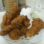 ミックスフライ　850円