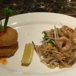 タイレストラン タニサラ - トーマンクン と パッタイ