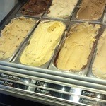 Pastelería Oiartzun - 店内のアイス