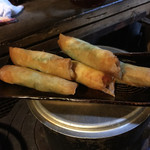 民宿　フィールドノート - 海老とチーズの大葉香り春巻き。
