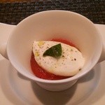 アルモニコ - スペシャリテはモッツァレラとトマトのカプレーゼ～♪