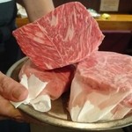 焼肉&グリル　貴坂 - 極上モモ肉