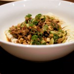 鼎泰豊 - 炸醤麺