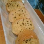 成吉思汗 大黒屋 五丁目店 - ガーリックパン(350円)