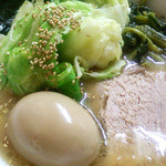 Daikokuya - ラーメン＋キャベツ＋味玉