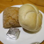 母屋　虎幻庭 - パン２種