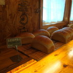 パン・ドゥ・マルシェ - 天然酵母食パン240円