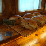 パン・ドゥ・マルシェ - 天然酵母レーズン食パン280円