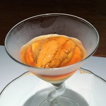 人参ムース生ウニ添え