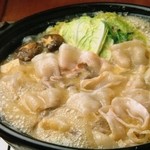 ぼたん鍋処 如月庵 - 栗入り味噌のぼたん鍋