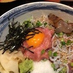 Yotsuya Uoichi Shouten - ランチ 魚一丼