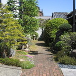 ぼたん鍋処 如月庵 - 別入り口